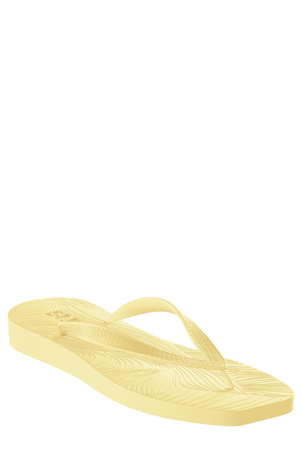 Tapered szögletes platform papucs
